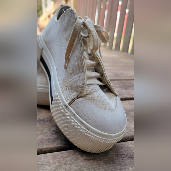 Alexander Mcqueen Low Cut Embroidered Octopus Sneakers - As Is - Picture 4 of 11